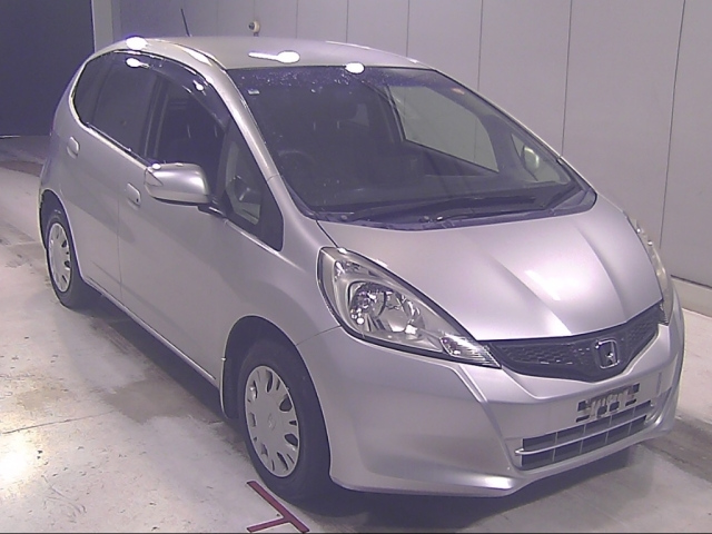 HONDA FIT — фото