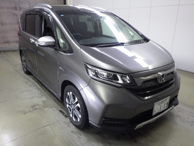HONDA FREED — фото