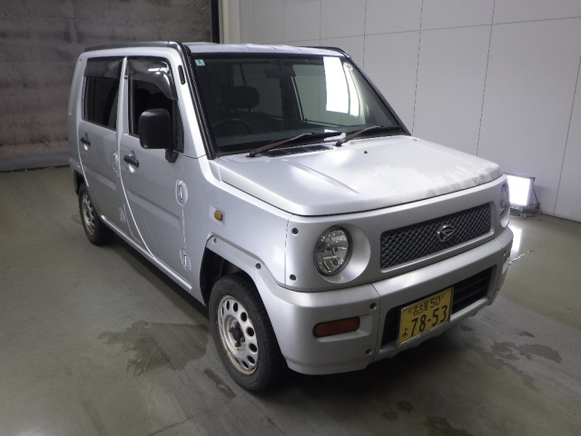 DAIHATSU NAKED — фото