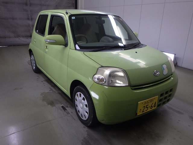 DAIHATSU ESSE