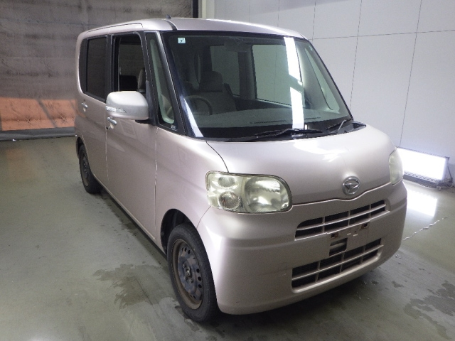 DAIHATSU TANTO — фото