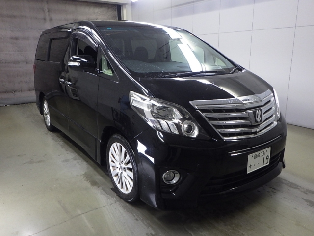 TOYOTA ALPHARD — фото