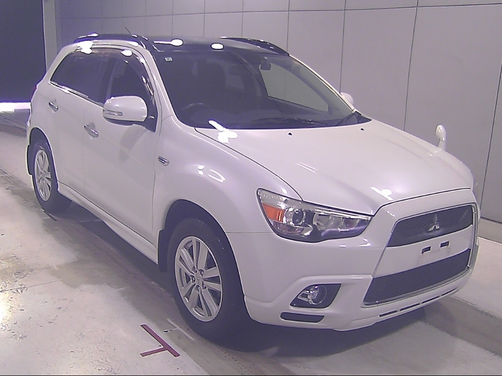 MITSUBISHI RVR — фото