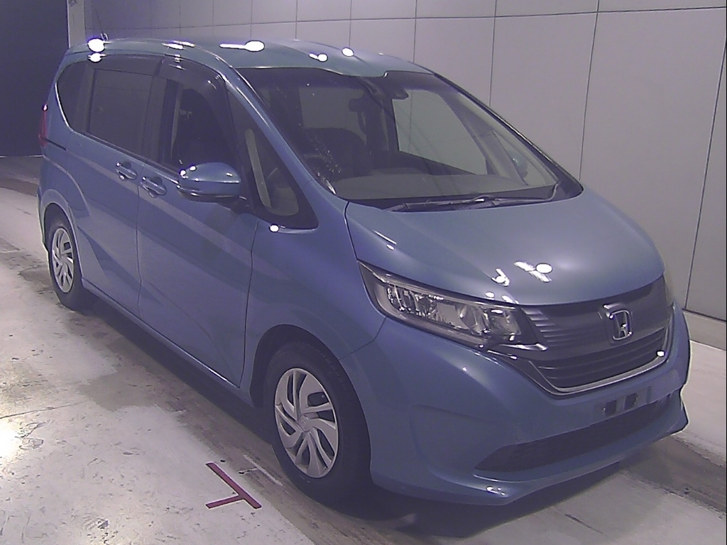 HONDA FREED — фото