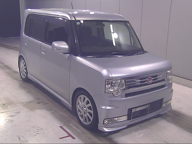 DAIHATSU MOVE — фото