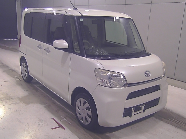 DAIHATSU TANTO — фото