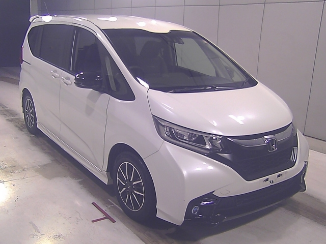 HONDA FREED — фото