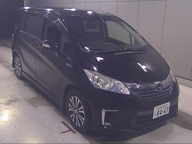 HONDA FREED — фото