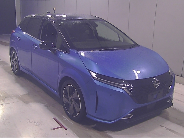 NISSAN AURA