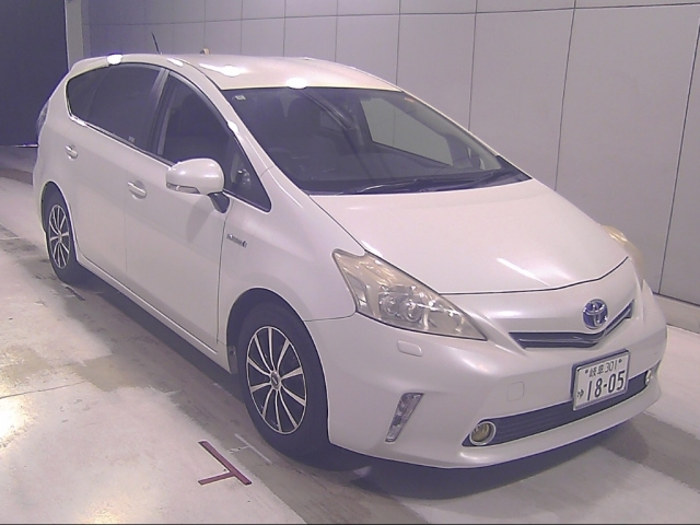TOYOTA PRIUS ALPHA