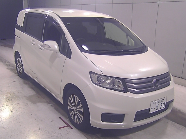 HONDA FREED SPIKE