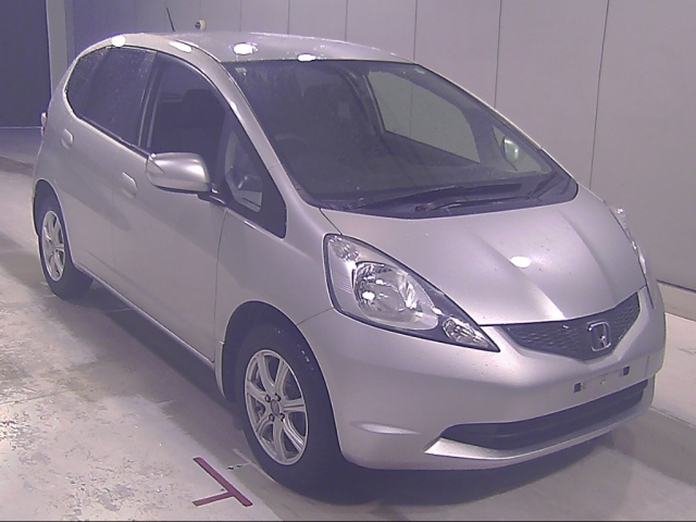 HONDA FIT — фото