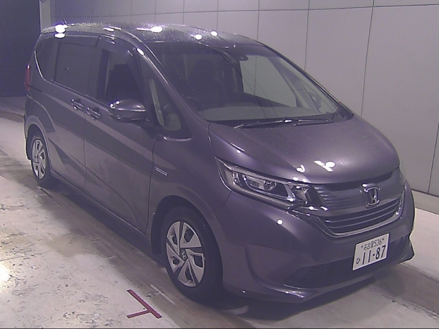 HONDA FREED — фото