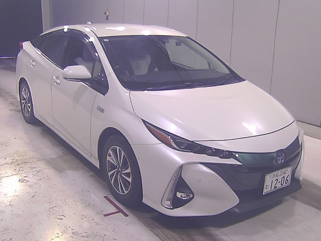 TOYOTA PRIUS PHV