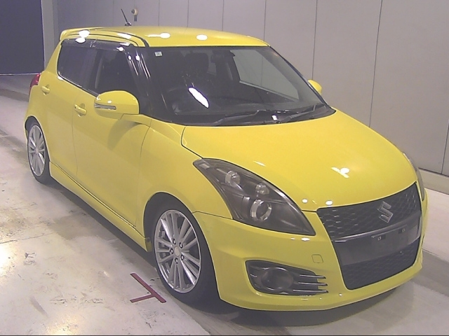 SUZUKI SWIFT — фото