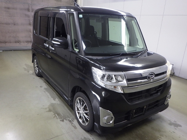 DAIHATSU TANTO — фото