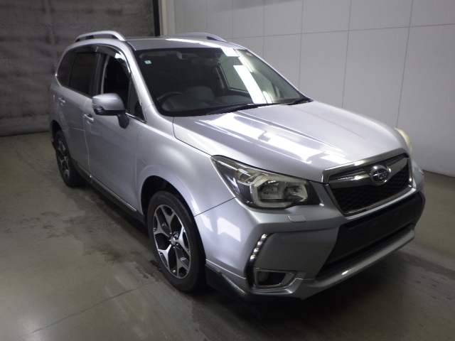SUBARU FORESTER — фото