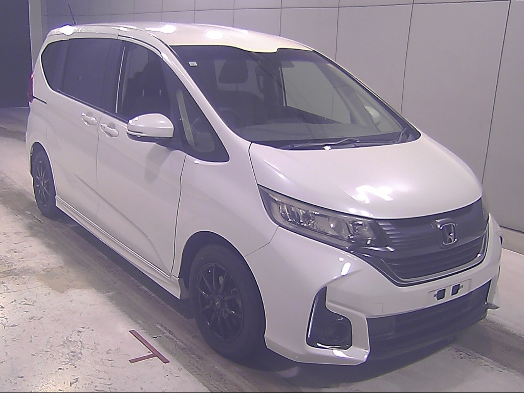 HONDA FREED — фото