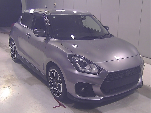 SUZUKI SWIFT — фото