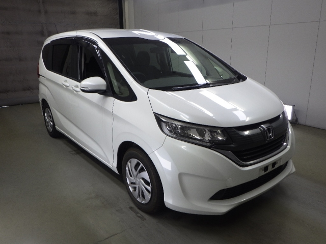 HONDA FREED — фото