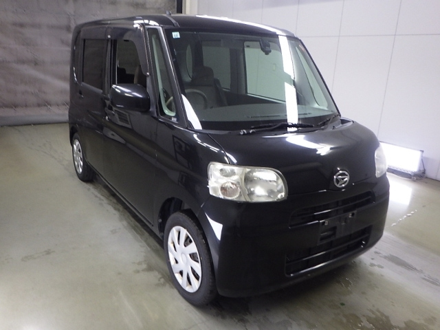 DAIHATSU TANTO — фото