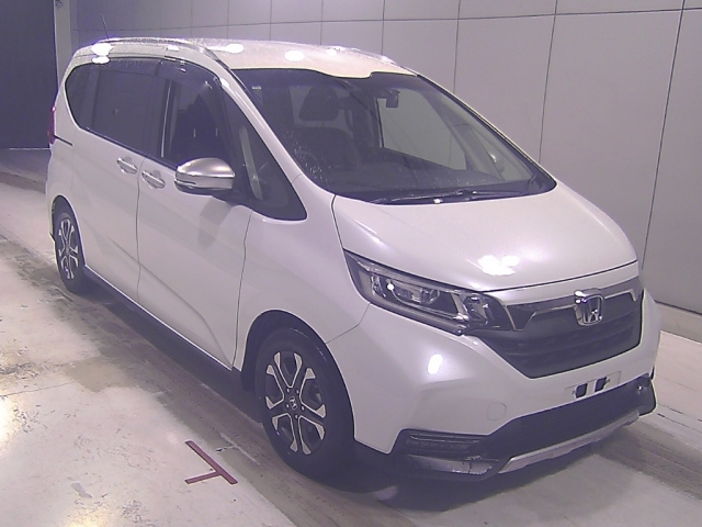 HONDA FREED — фото