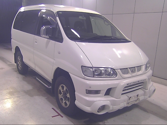 MITSUBISHI DELICA — фото