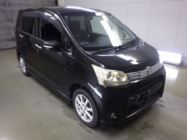 DAIHATSU MOVE — фото