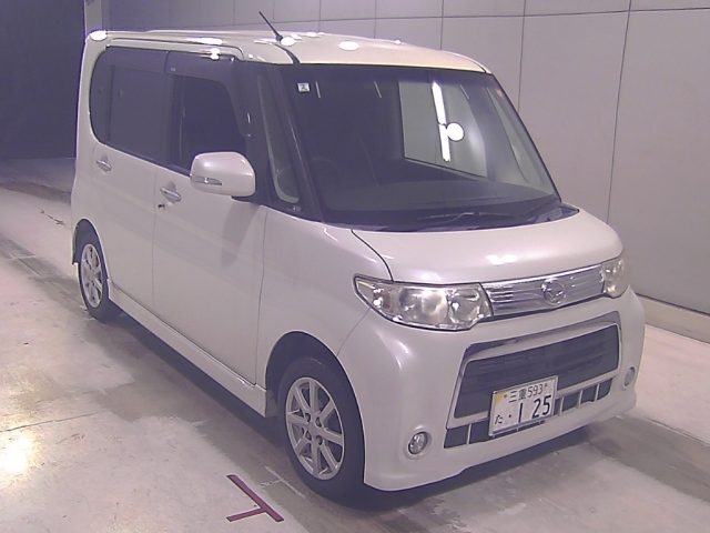 DAIHATSU TANTO — фото