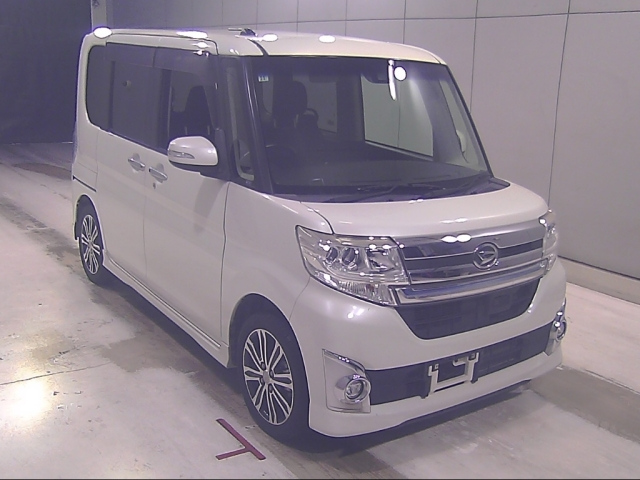 DAIHATSU TANTO — фото