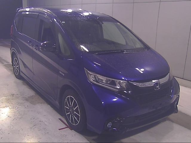 HONDA FREED — фото