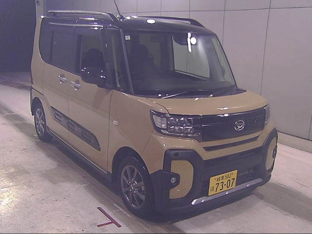 DAIHATSU TANTO — фото