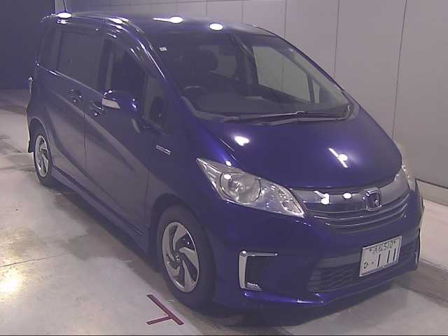 HONDA FREED — фото