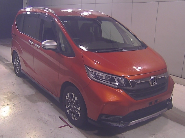HONDA FREED — фото
