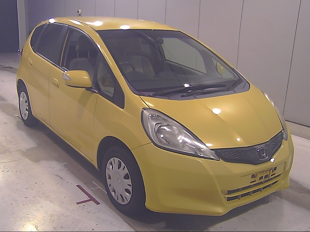 HONDA FIT — фото