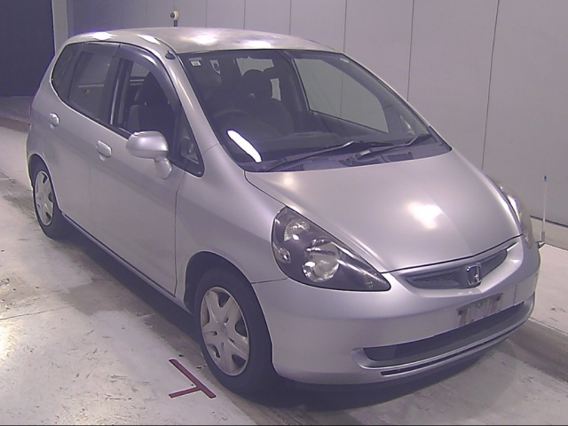 HONDA FIT — фото