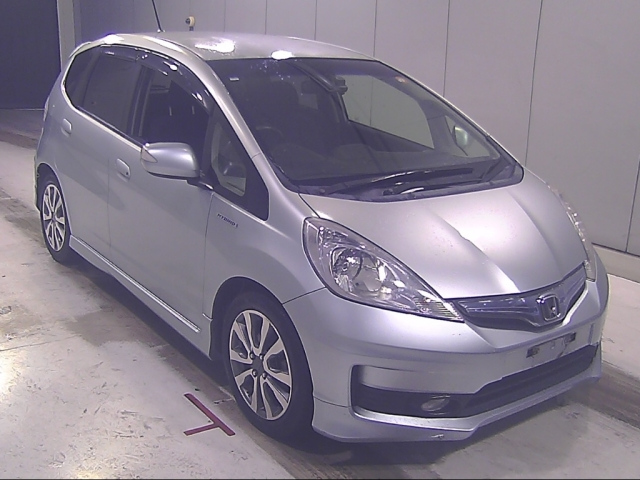 HONDA FIT — фото