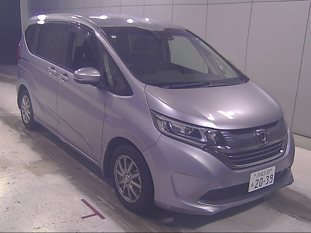 HONDA FREED — фото