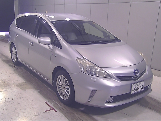 TOYOTA PRIUS — фото