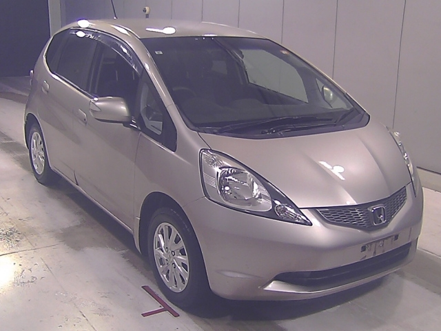 HONDA FIT — фото
