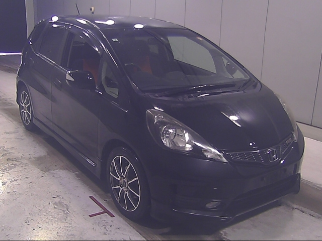 HONDA FIT — фото