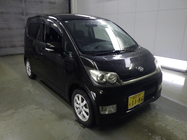 DAIHATSU MOVE — фото