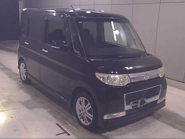 DAIHATSU TANTO — фото