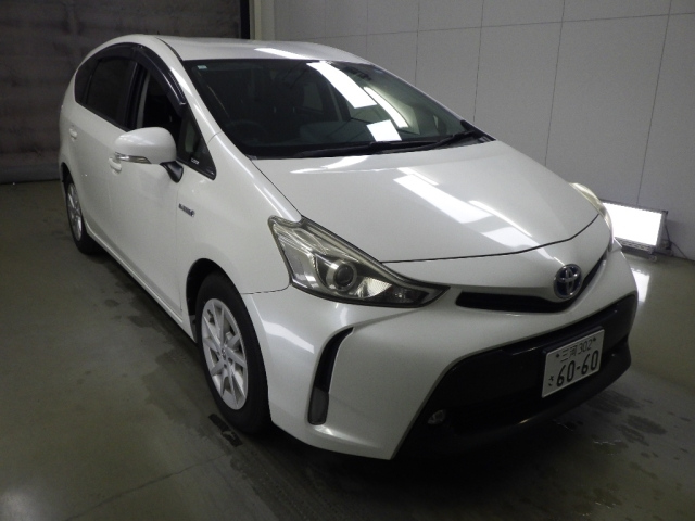 TOYOTA PRIUS — фото