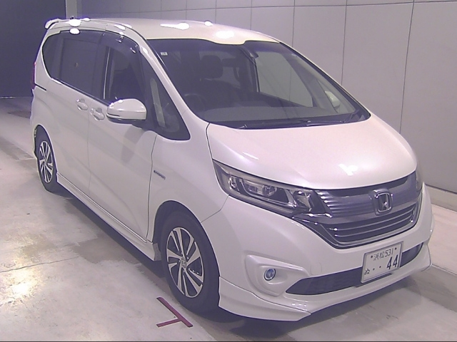 HONDA FREED — фото