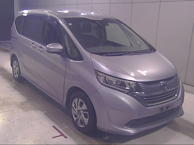 HONDA FREED — фото