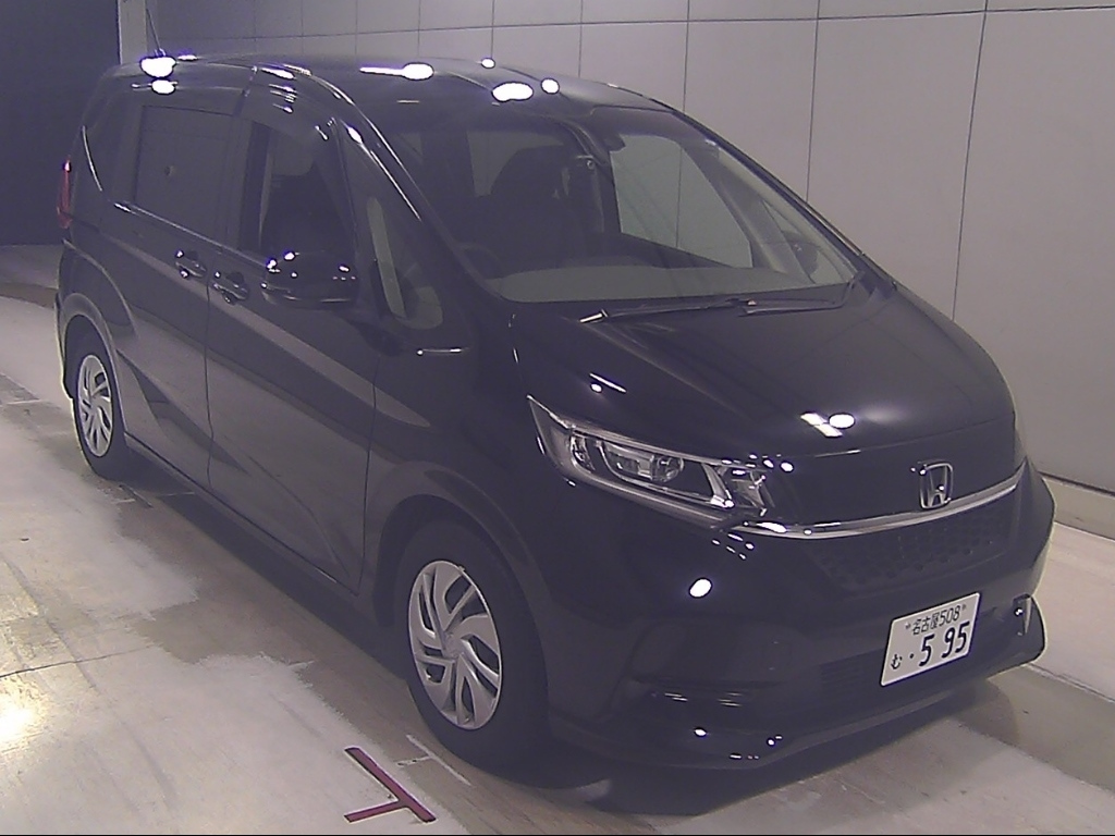 HONDA FREED — фото