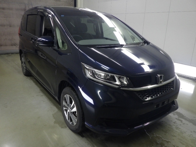 HONDA FREED — фото