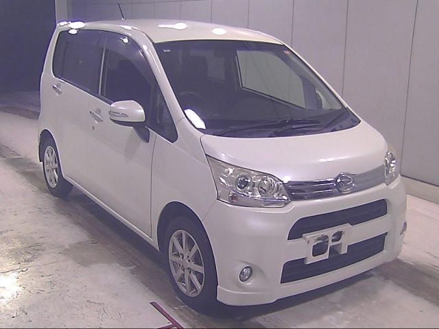 DAIHATSU MOVE — фото