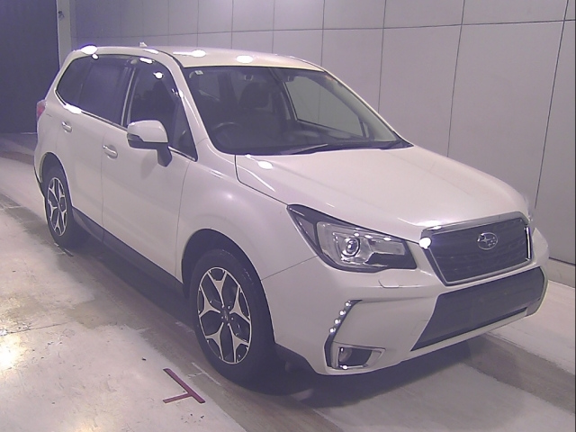 SUBARU FORESTER — фото